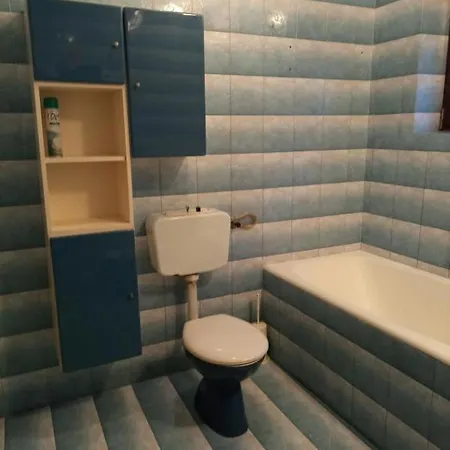 Apartma Pri Ivanu Spodnja Kanomlja 49 شقة *